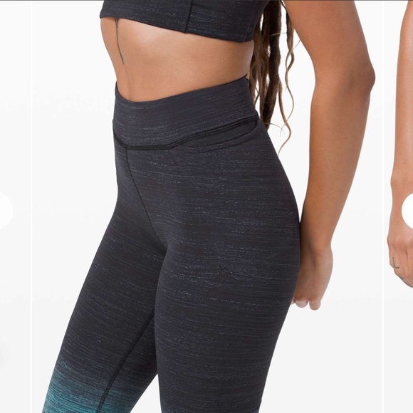 Lululemon Varsa Tight 28" *lululemon lab
Aurora Glow Jacquard Black True Navy - Picture 5 of 5